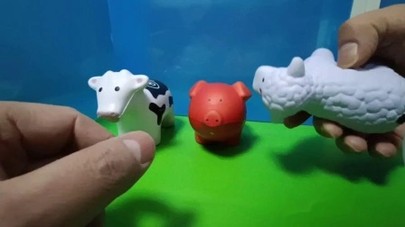 Bolas anti-stress para animais promocionais com design de cavalo de brinquedo de espuma PU a granel por atacado